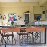 Teo Hotel&pansion Hotel *